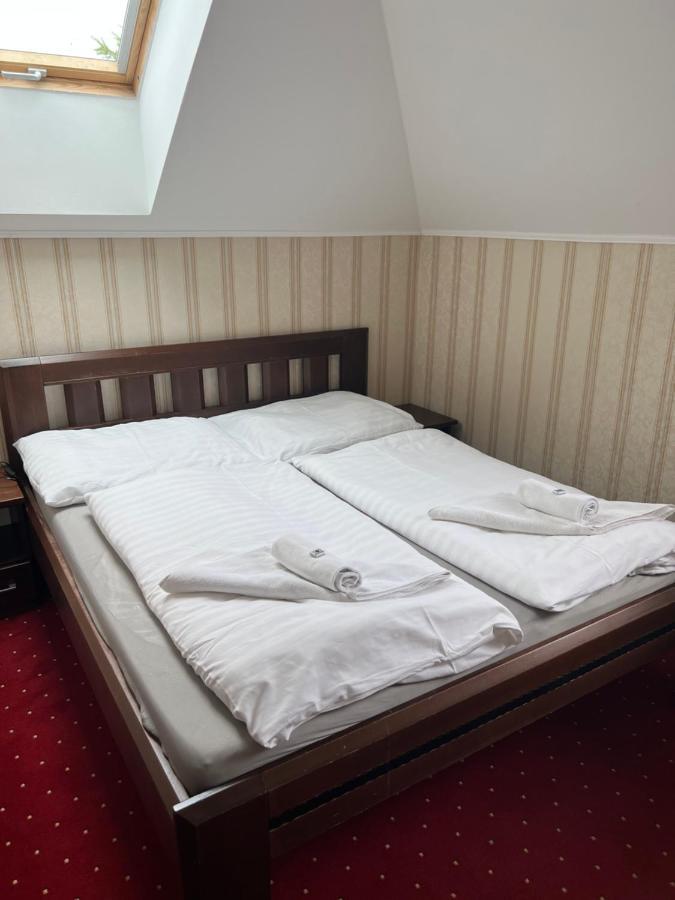 Hotel Krusnohorsky Dvur Cínovec Zewnętrze zdjęcie