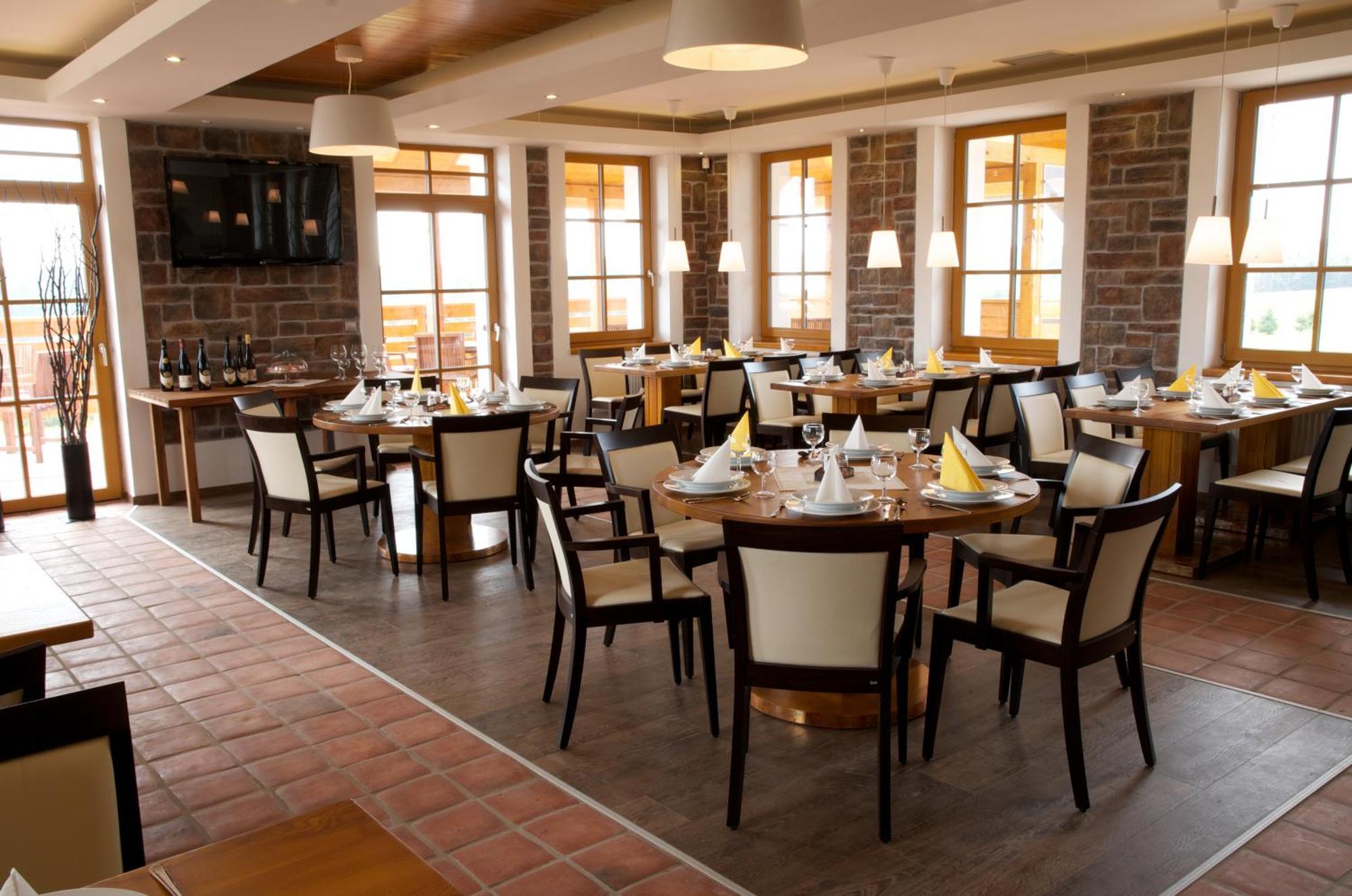 Hotel Krusnohorsky Dvur Cínovec Zewnętrze zdjęcie