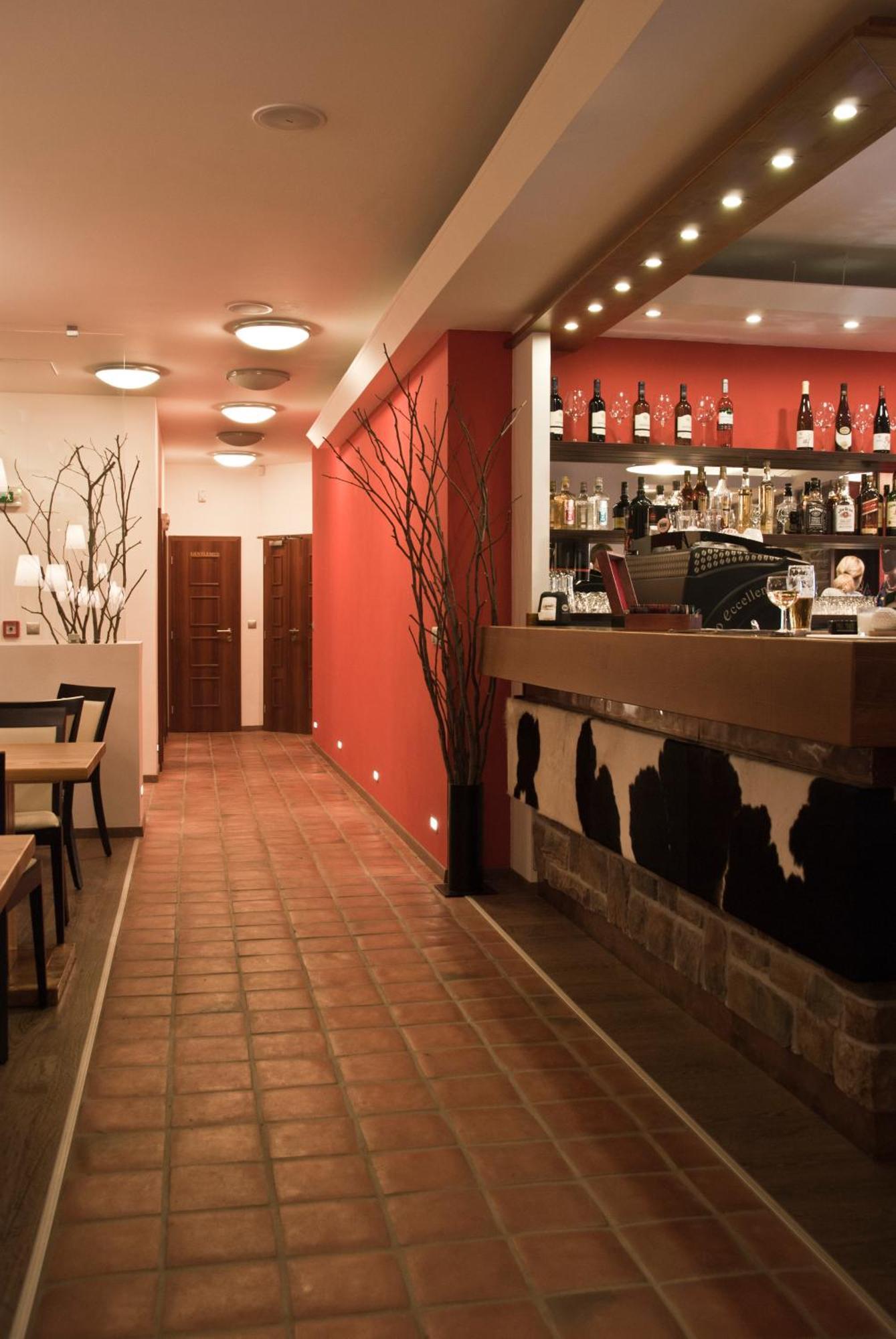 Hotel Krusnohorsky Dvur Cínovec Zewnętrze zdjęcie