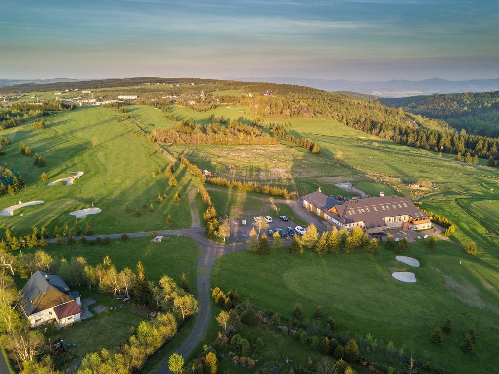 Hotel Krusnohorsky Dvur Cínovec Zewnętrze zdjęcie